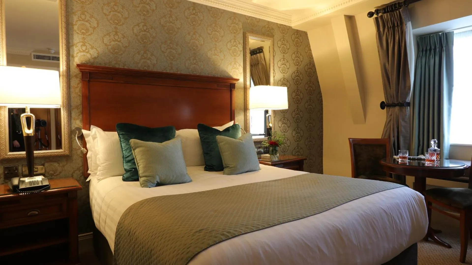 International Hotel Killarney 4*,